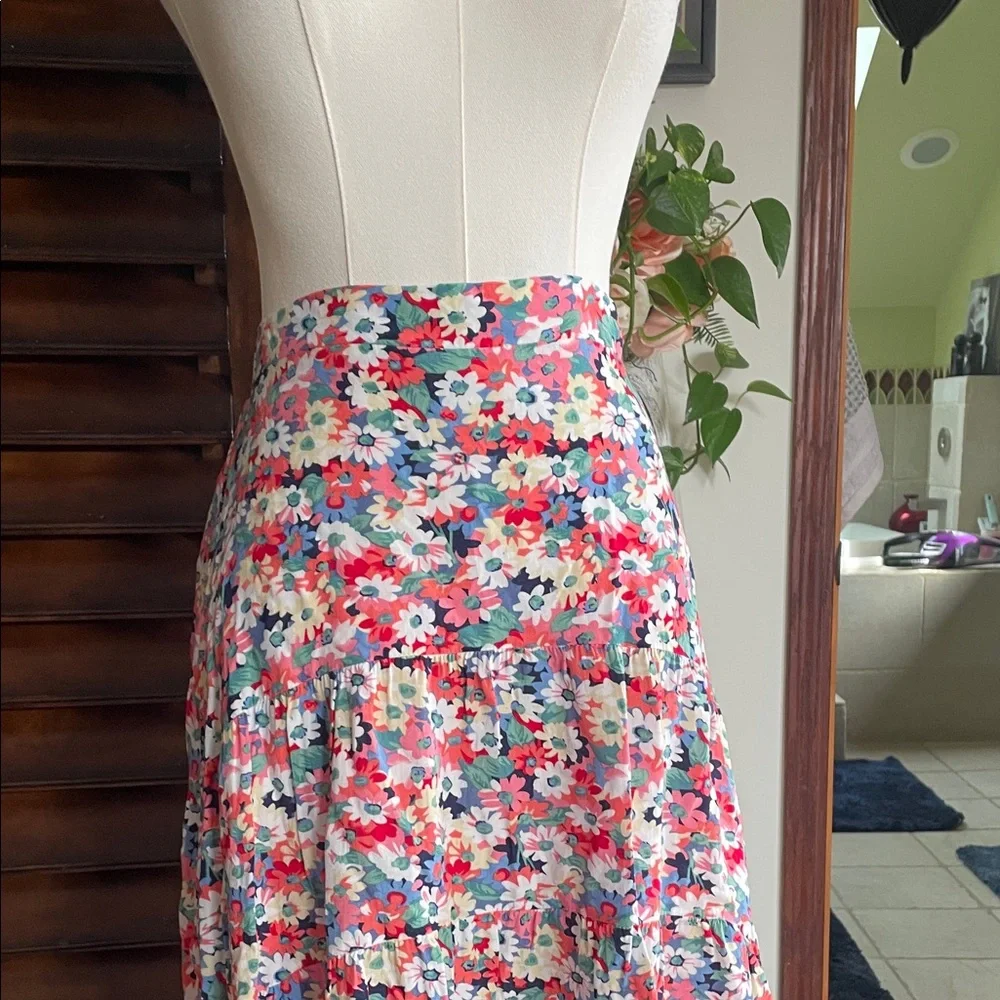 Floral High-Low Skirt Pretty Garden Small Lined - Picture 5 of 9